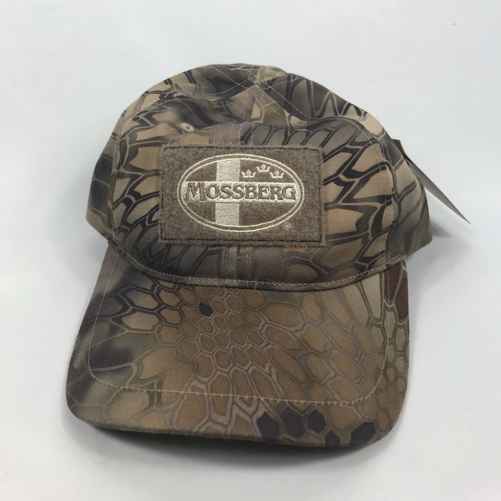 NWT mossberg camouflage hat